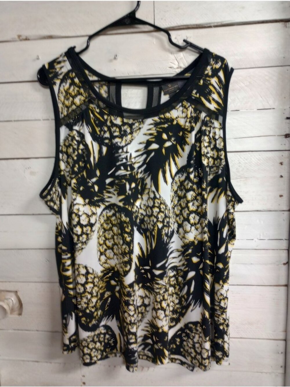 Worthington Tank Top 3X Pineapple Print Black Yellow White Sleeveless Lightweigh